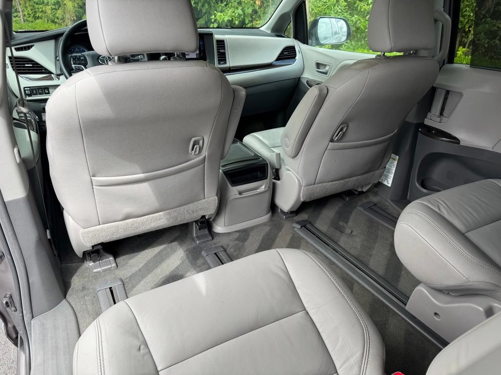 Used 2015 Toyota Sienna XLE w/ XLE Navigation Package AWD/4WD image 14