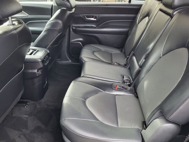 Used 2024 Toyota Grand Highlander XLE image 13