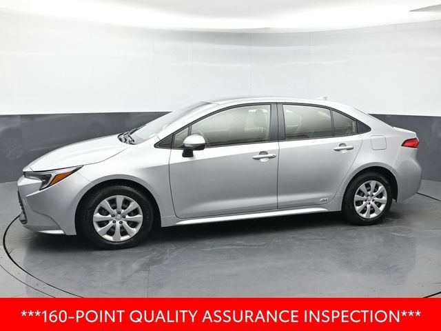 Certified 2026 Toyota Corolla LE AWD/4WD image 2