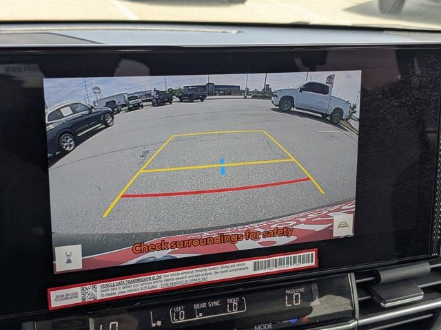 Used 2025 Toyota Sienna Limited FWD image 22