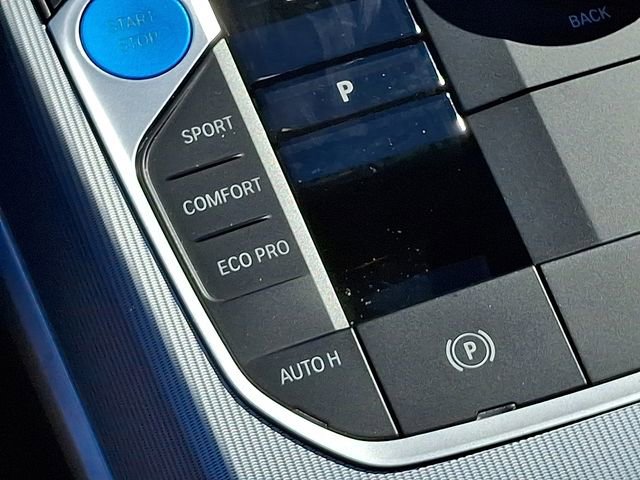 Used 2023 BMW i4 eDrive35 w/ Premium Package image 32