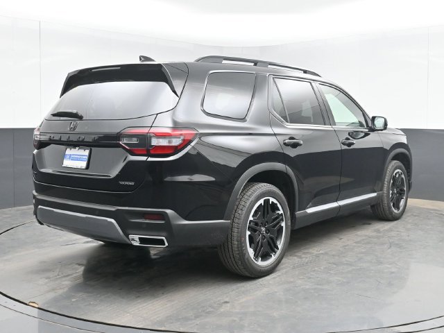 New 2026 Honda Pilot Touring image 10