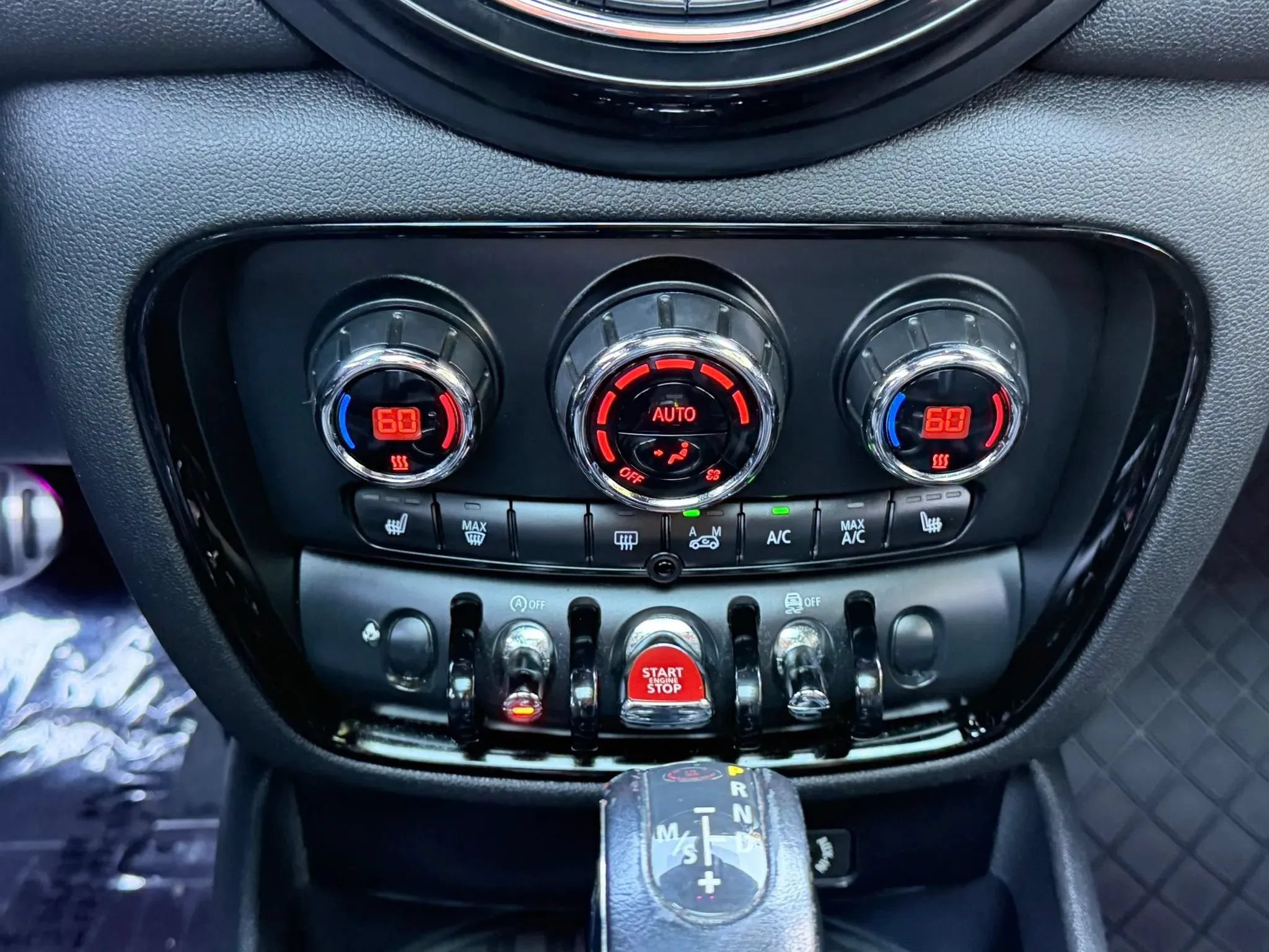 Used 2017 MINI Cooper Clubman ALL4 AWD/4WD image 27