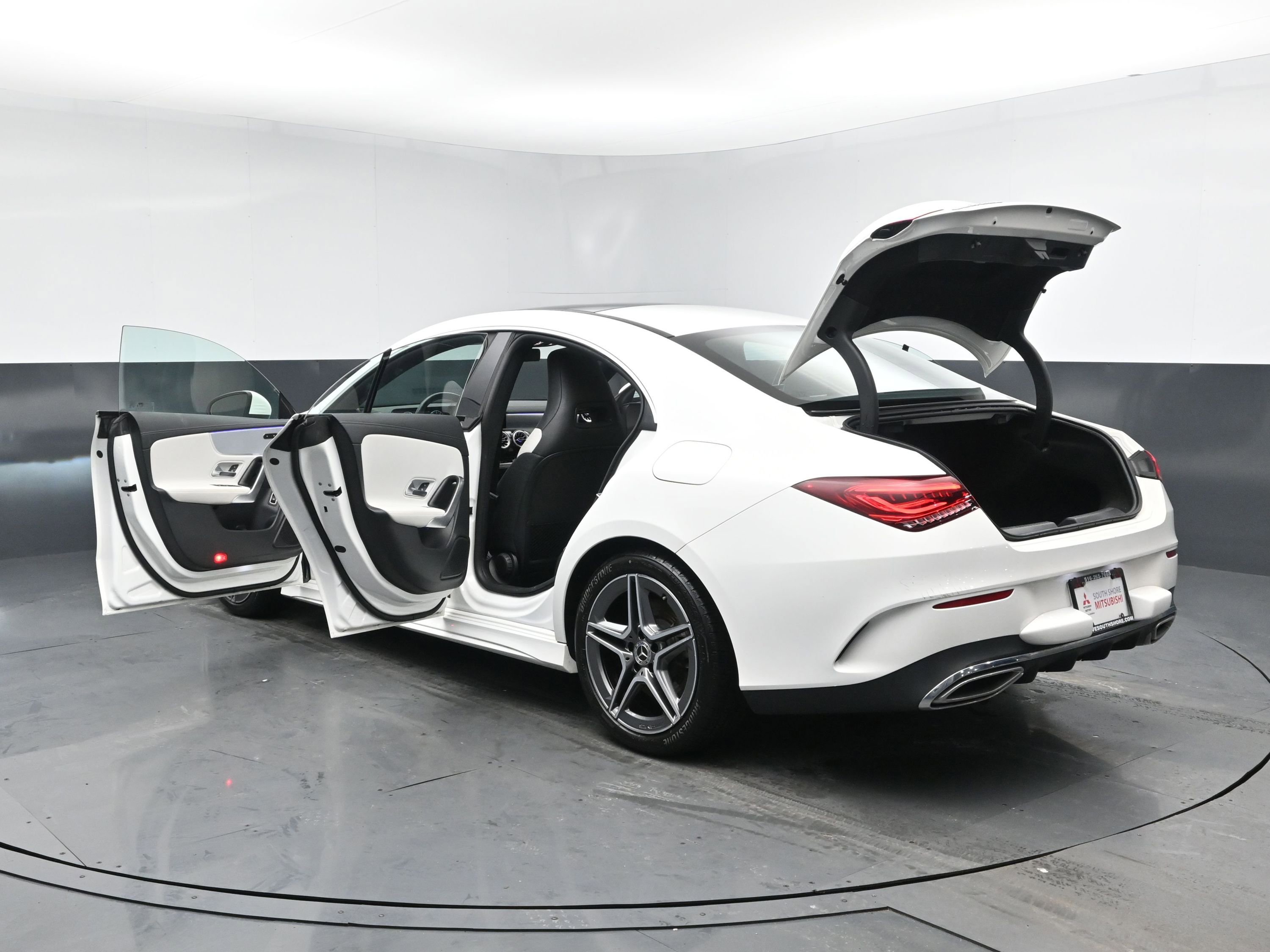 Used 2022 Mercedes-Benz CLA 250 4MATIC w/ AMG Line image 29