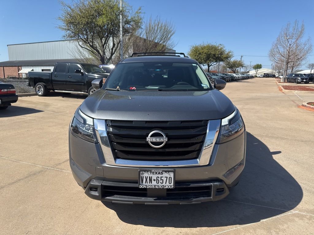 Certified 2024 Nissan Pathfinder SV image 8