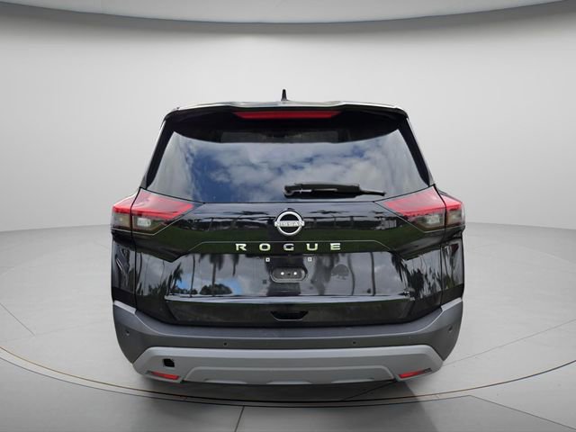 Used 2023 Nissan Rogue S image 5