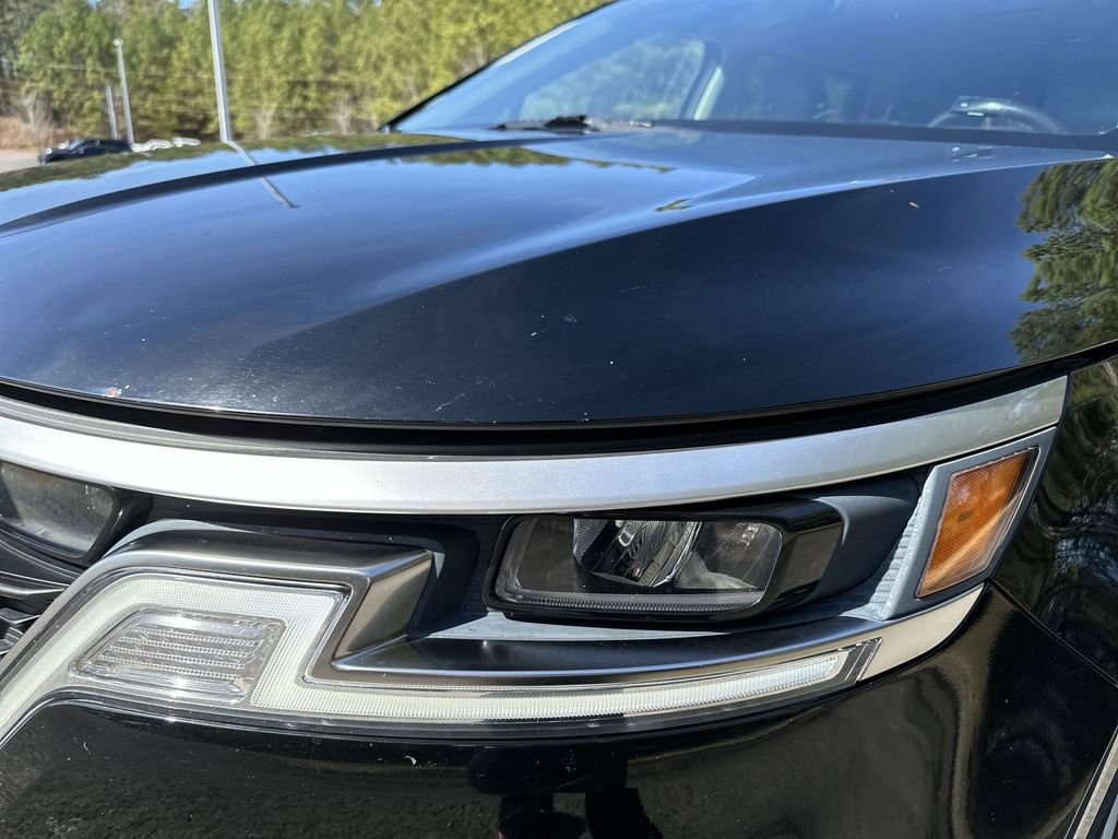 Used 2023 Kia Carnival LX image 28