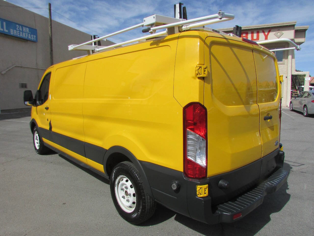 Used 2015 Ford Transit 250 148 Low Roof image 4