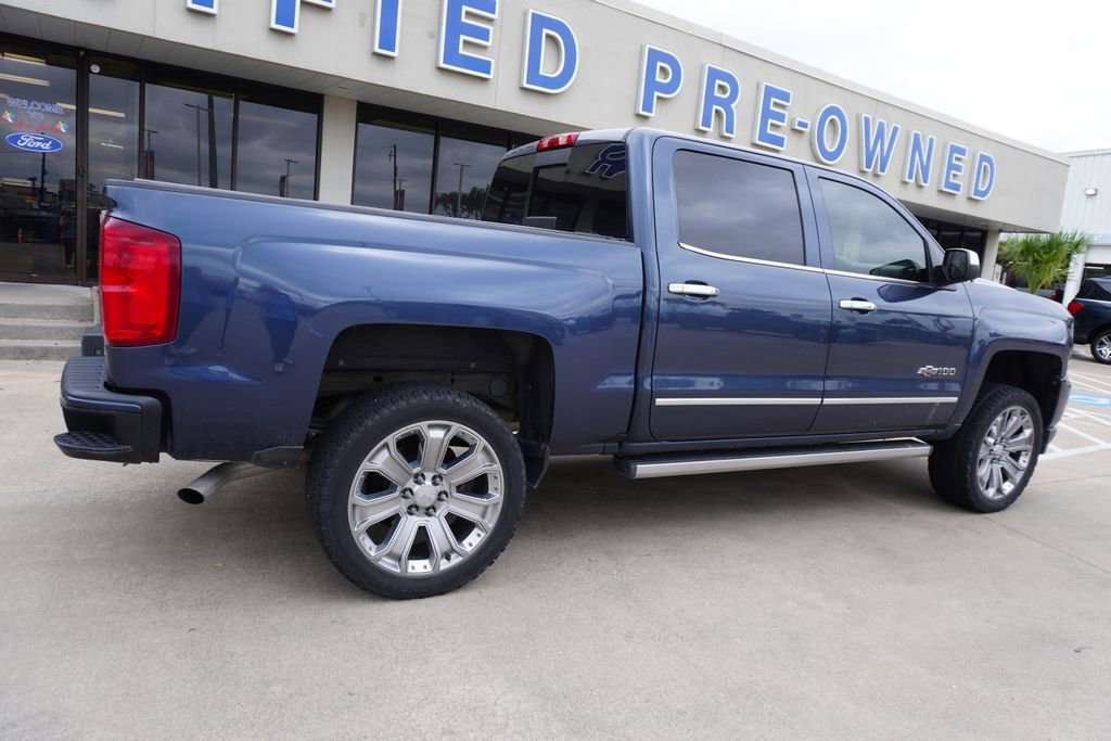 Used 2018 Chevrolet Silverado 1500 LTZ Z71 w/ Centennial Edition AWD/4WD image 6