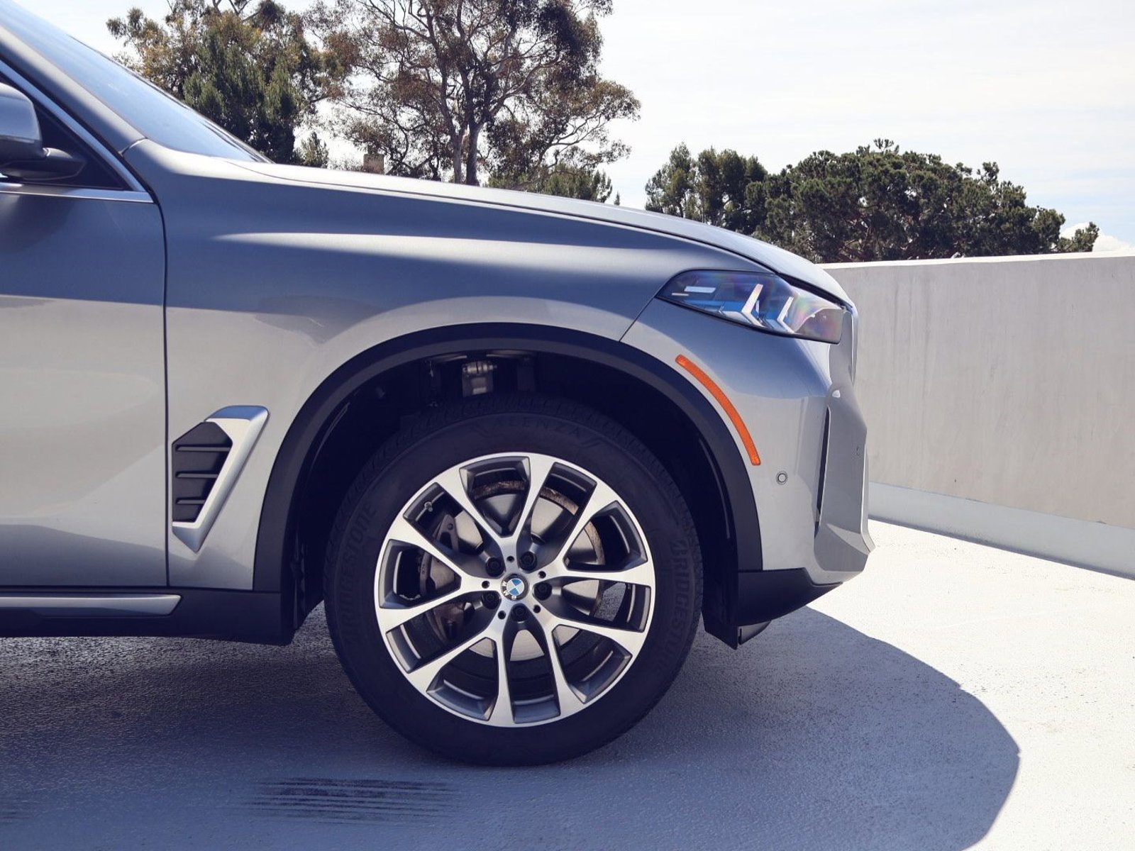 Used 2024 BMW X5 sDrive40i w/ Premium Package RWD image 11