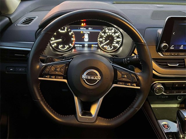 Used 2023 Nissan Altima 2.5 SR image 14