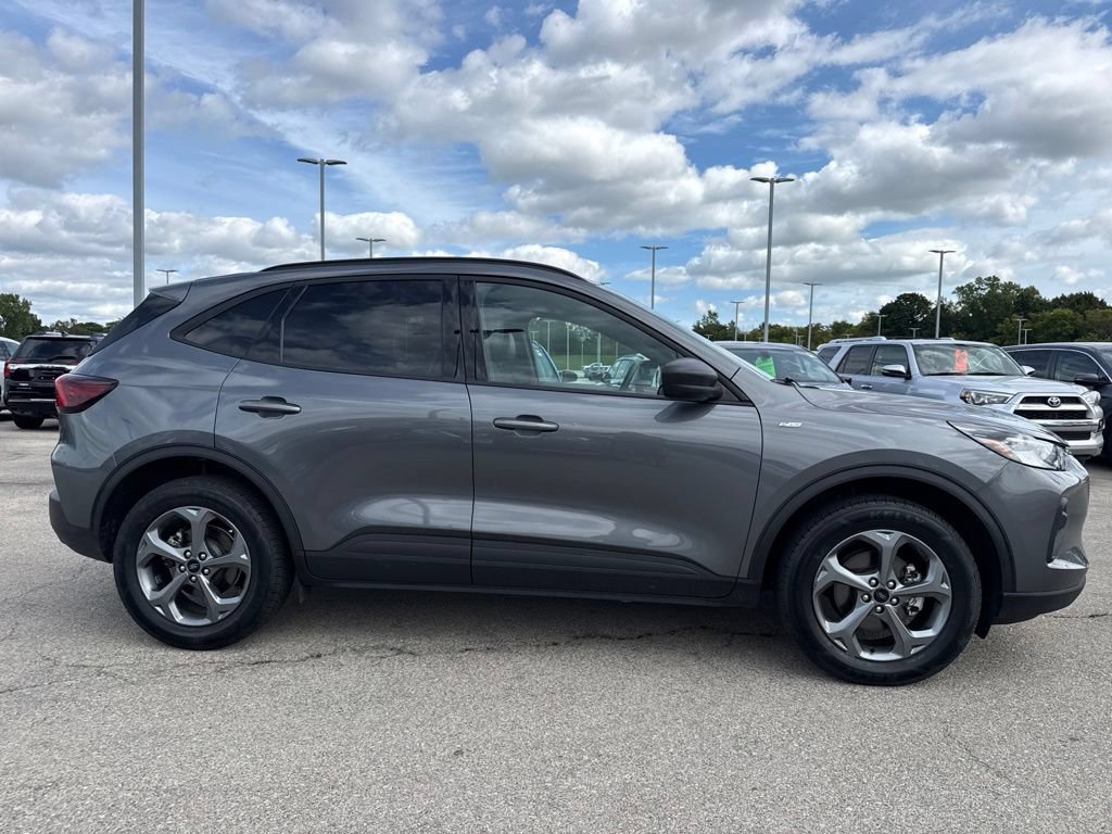 Used 2025 Ford Escape ST-Line w/ Tech Pack #1 AWD/4WD image 31