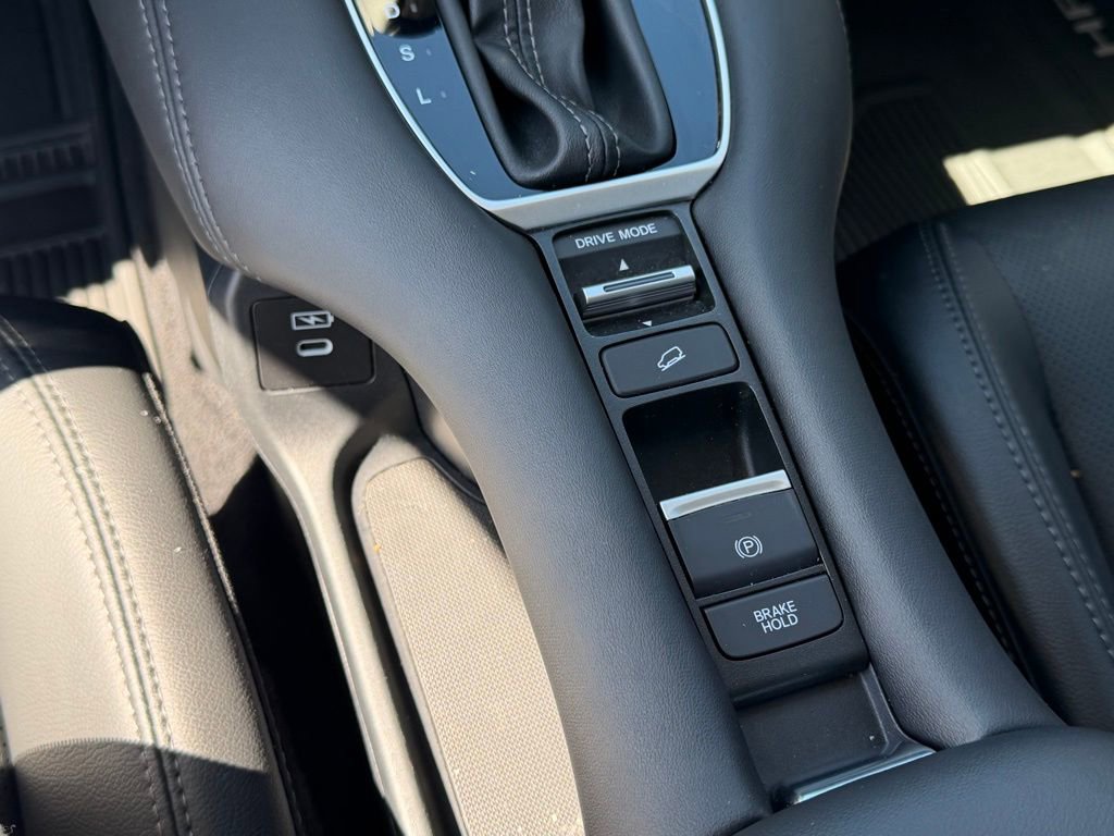 Used 2025 Honda HR-V EX-L image 25