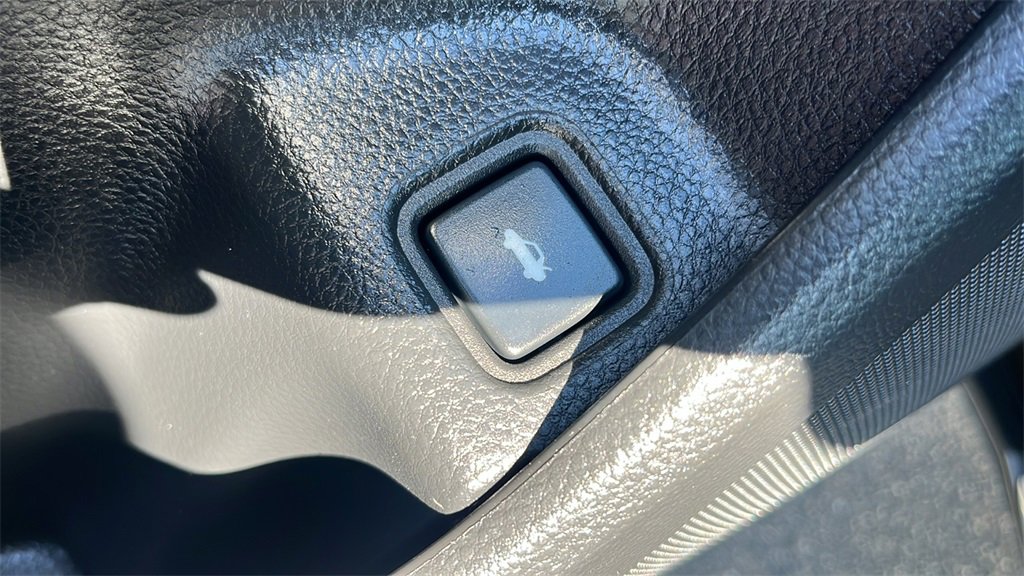 Used 2018 Honda Accord Touring image 13