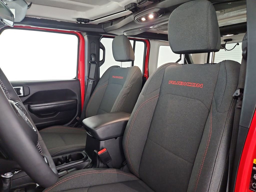 Used 2025 Jeep Wrangler Unlimited Rubicon image 24