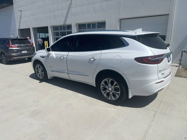 Used 2020 Buick Enclave Avenir w/ Avenir Technology Package AWD/4WD image 5