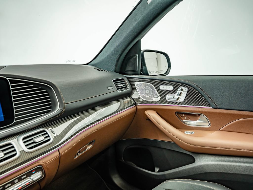 Certified 2025 Mercedes-Benz GLE 53 AMG 4MATIC image 31
