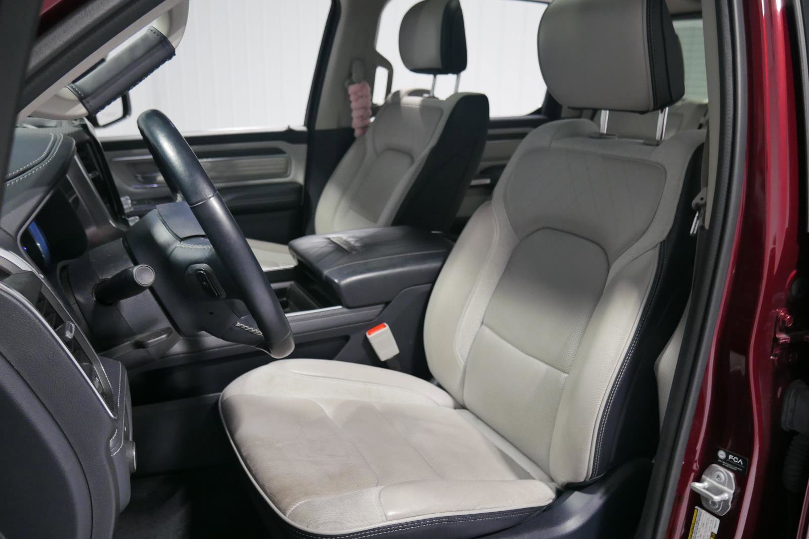 Used 2023 RAM 1500 Limited image 10