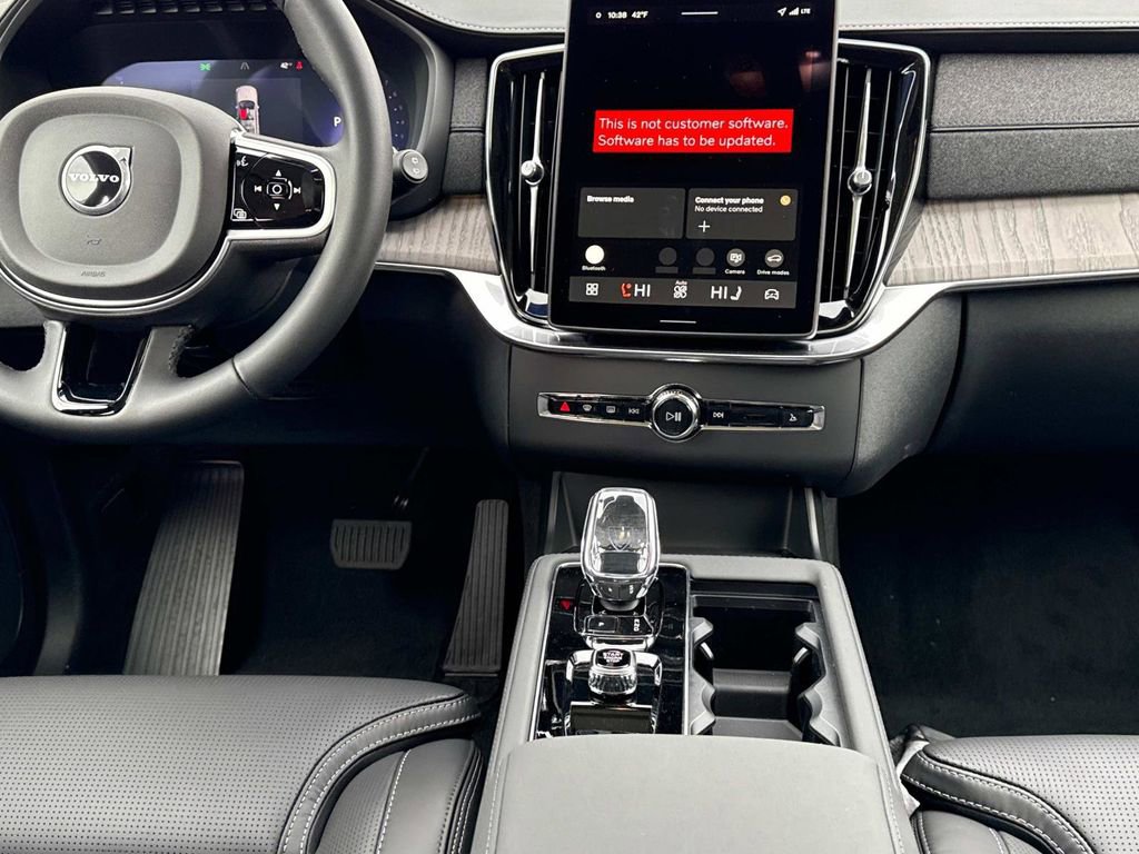 New 2026 Volvo XC90 B6 Ultra w/ Protection Package AWD/4WD image 14