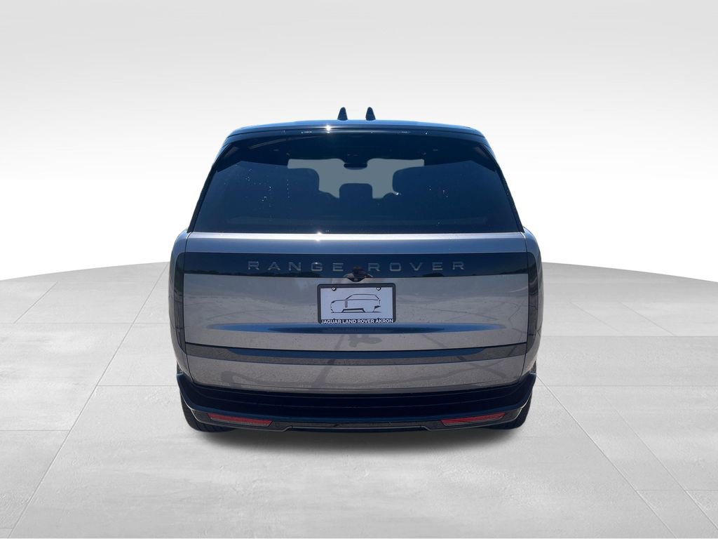 New 2026 Land Rover Range Rover Long Wheelbase SE AWD/4WD image 4