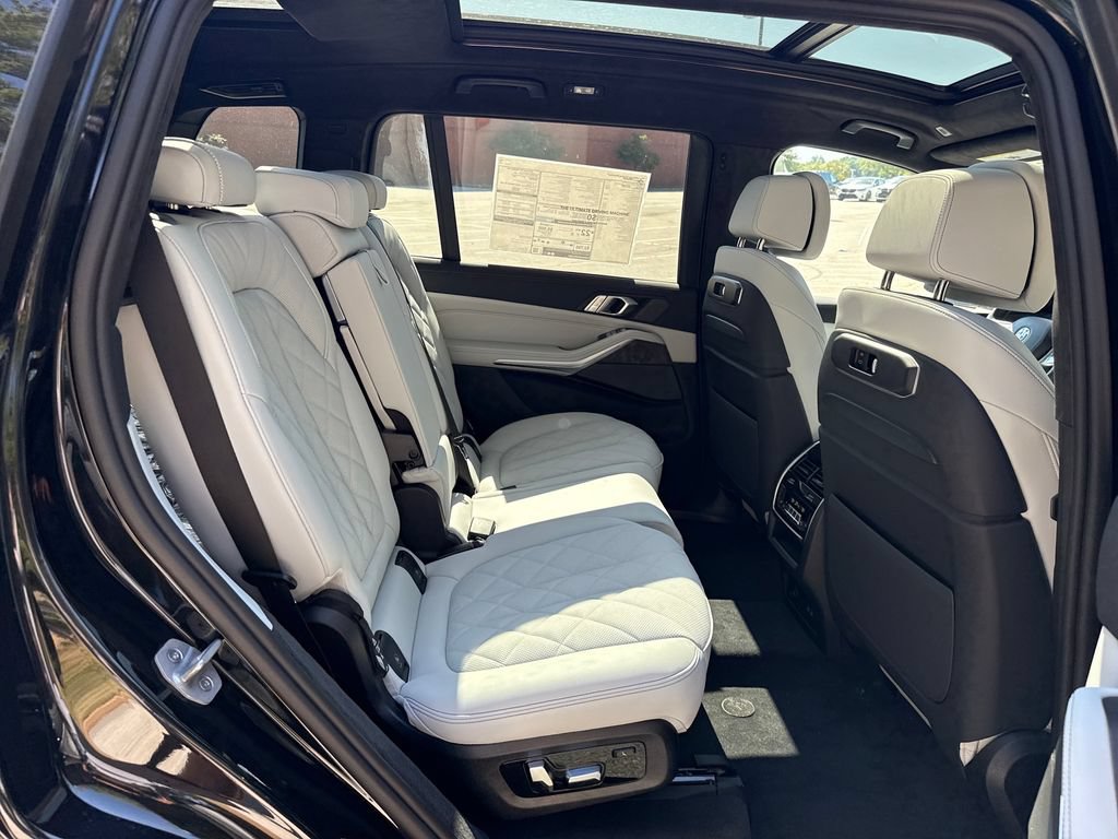 New 2027 BMW X7 xDrive40i AWD/4WD image 30