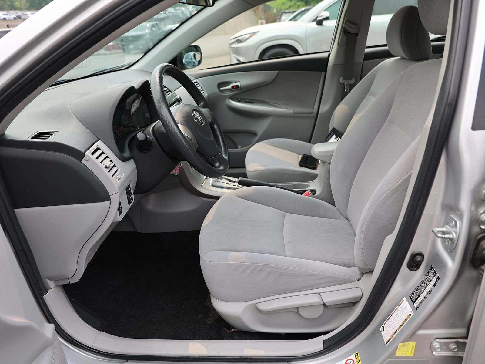 Used 2011 Toyota Corolla LE FWD image 16
