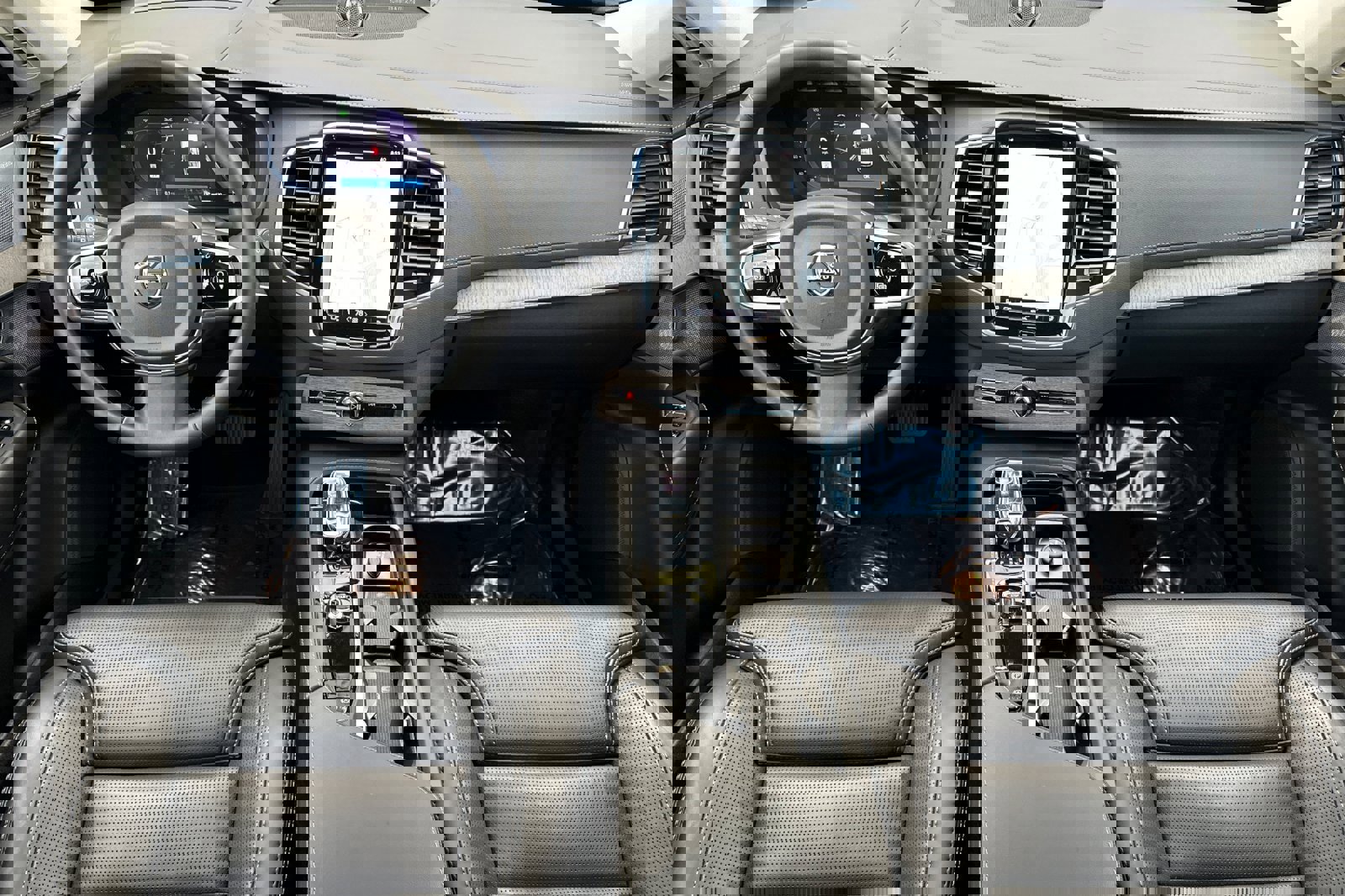 Certified 2025 Volvo XC90 B6 Ultra w/ Protection Package Premier image 3