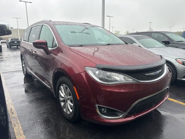 Used 2019 Chrysler Pacifica Touring-L FWD image 7
