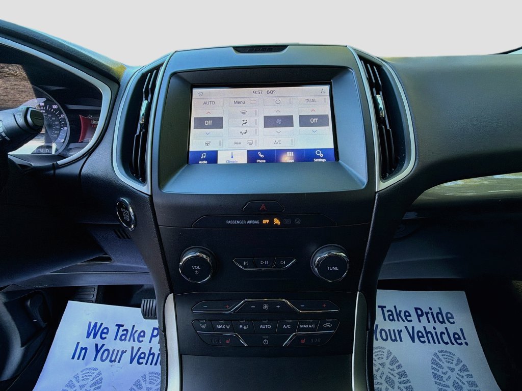 Used 2020 Ford Edge SEL w/ Convenience Package AWD/4WD image 17