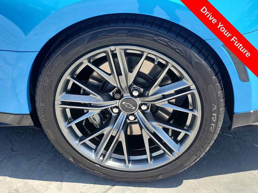 Used 2023 Chevrolet Camaro ZL1 RWD image 33