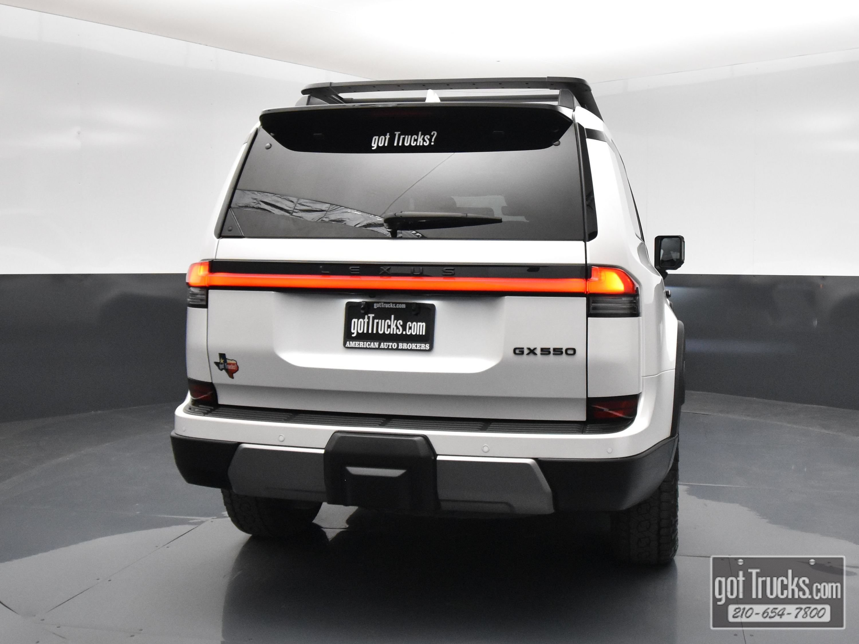 Used 2024 Lexus GX 550 AWD/4WD image 6