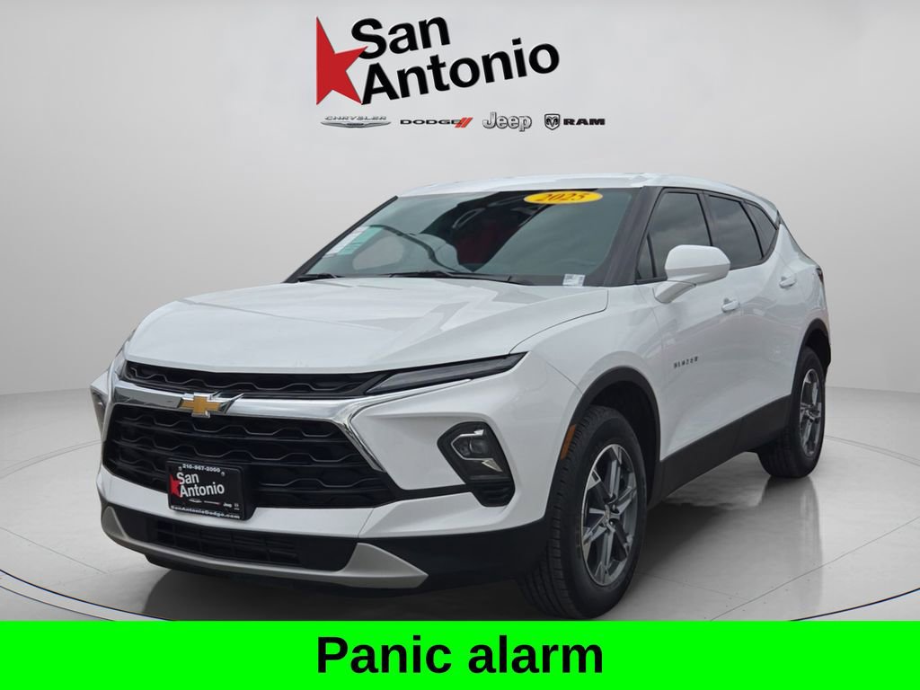 Used 2025 Chevrolet Blazer LT w/ LPO, Floor Liner Package FWD image 4