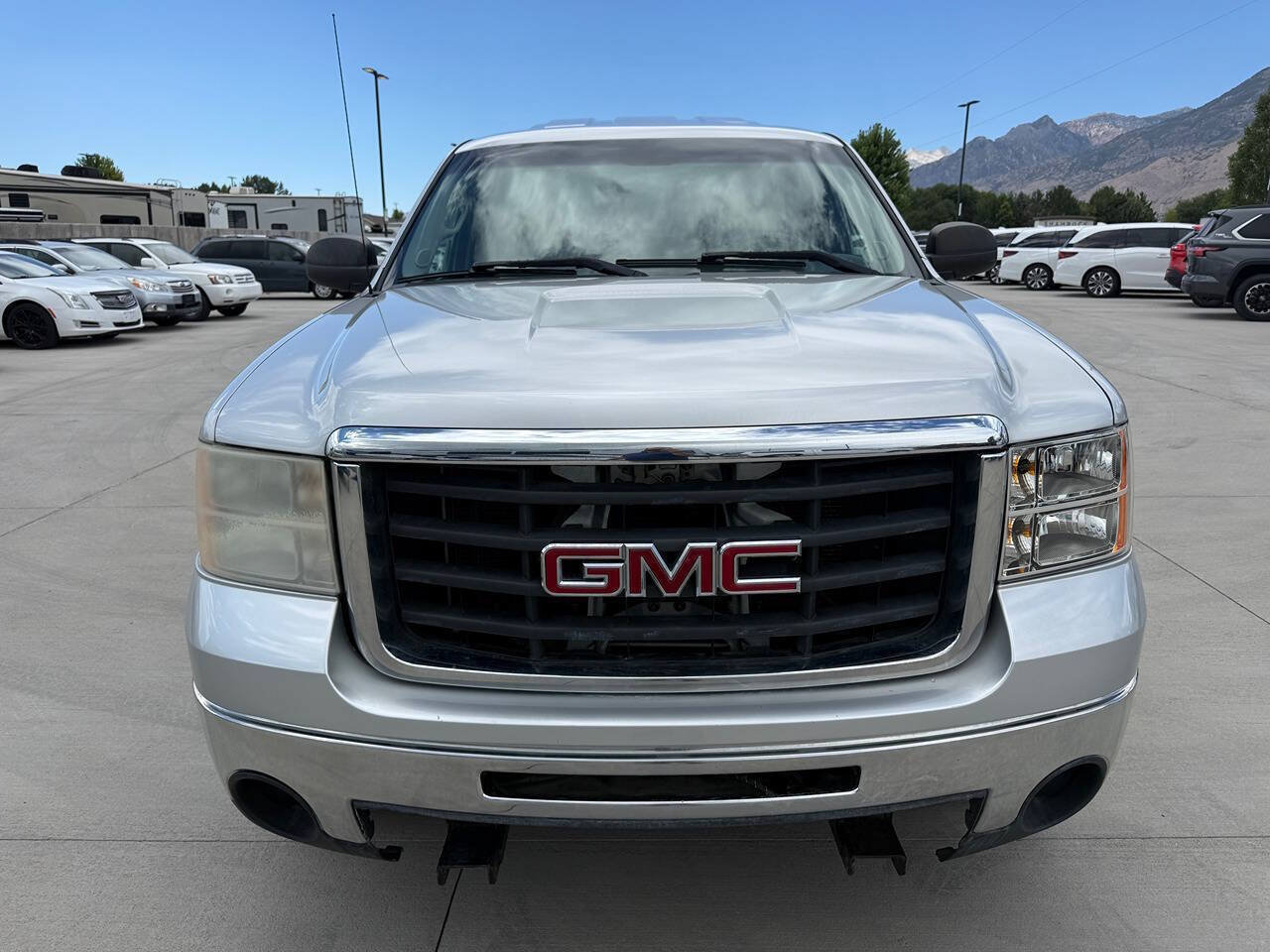 Used 2010 GMC Sierra 2500 SLE AWD/4WD image 9