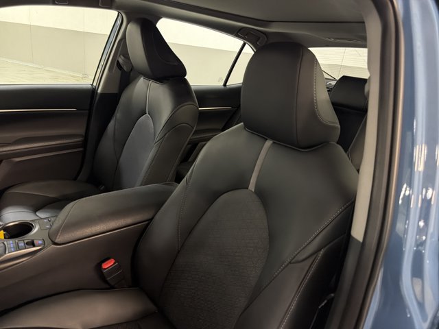 Used 2024 Toyota Camry XSE w/ Cold Weather Package FWD image 13