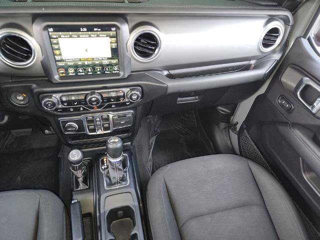 Used 2023 Jeep Wrangler Unlimited Sahara w/ LED Lighting Group AWD/4WD image 18