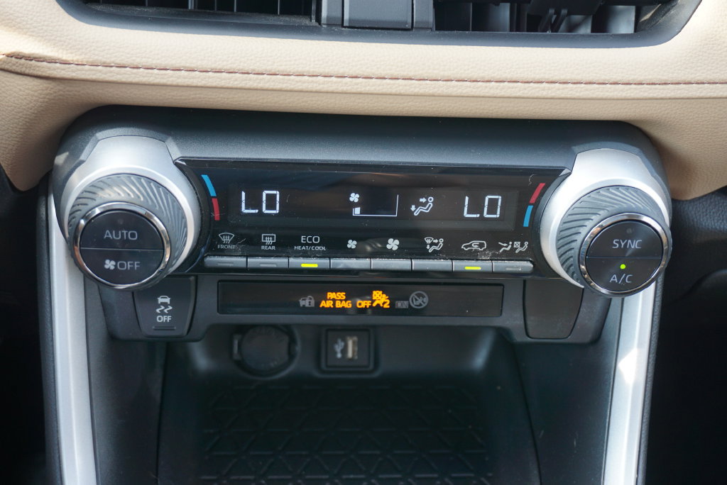 Used 2023 Toyota RAV4 XLE w/ Convenience Package AWD/4WD image 22