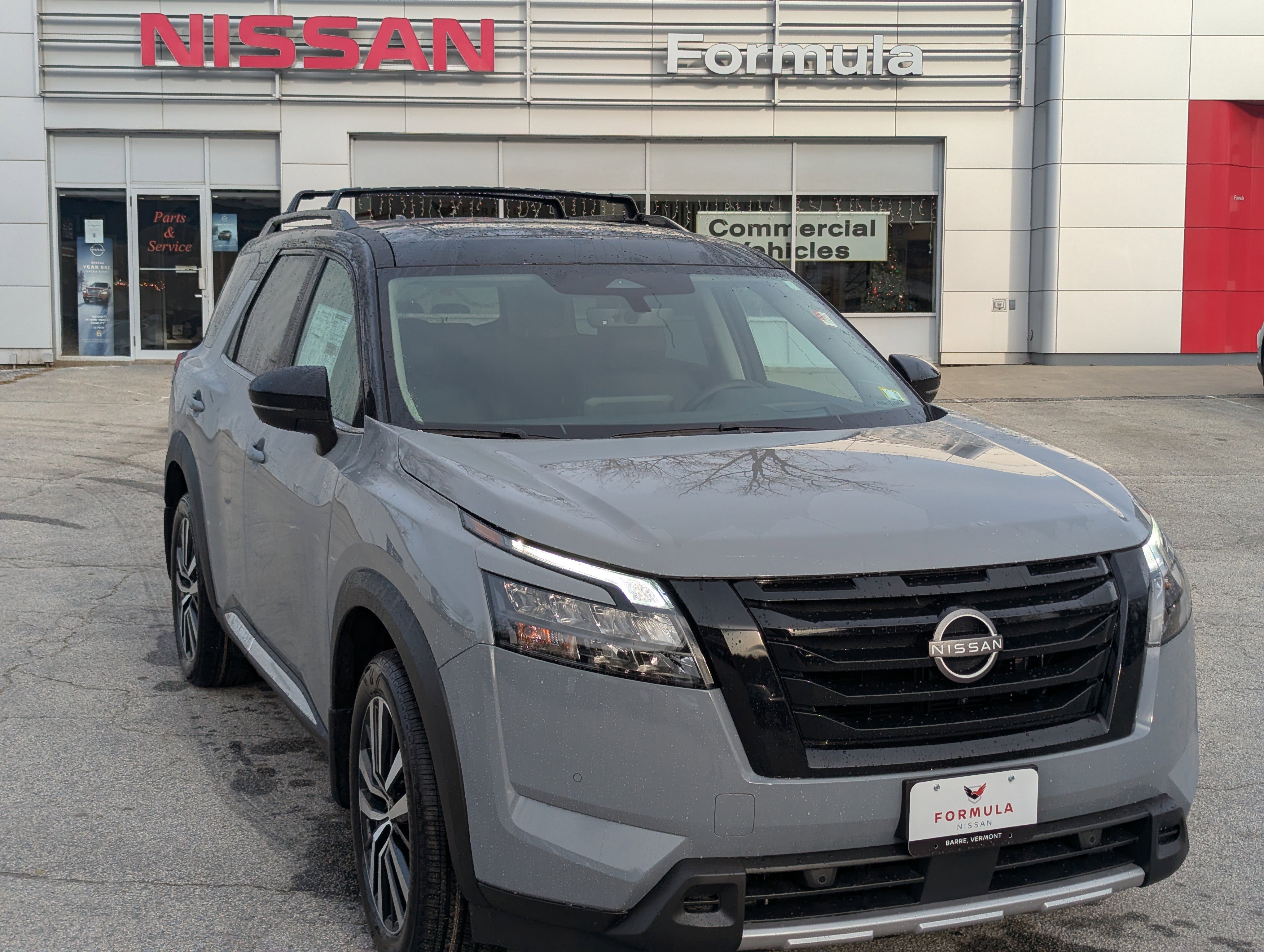 New 2025 Nissan Pathfinder Platinum