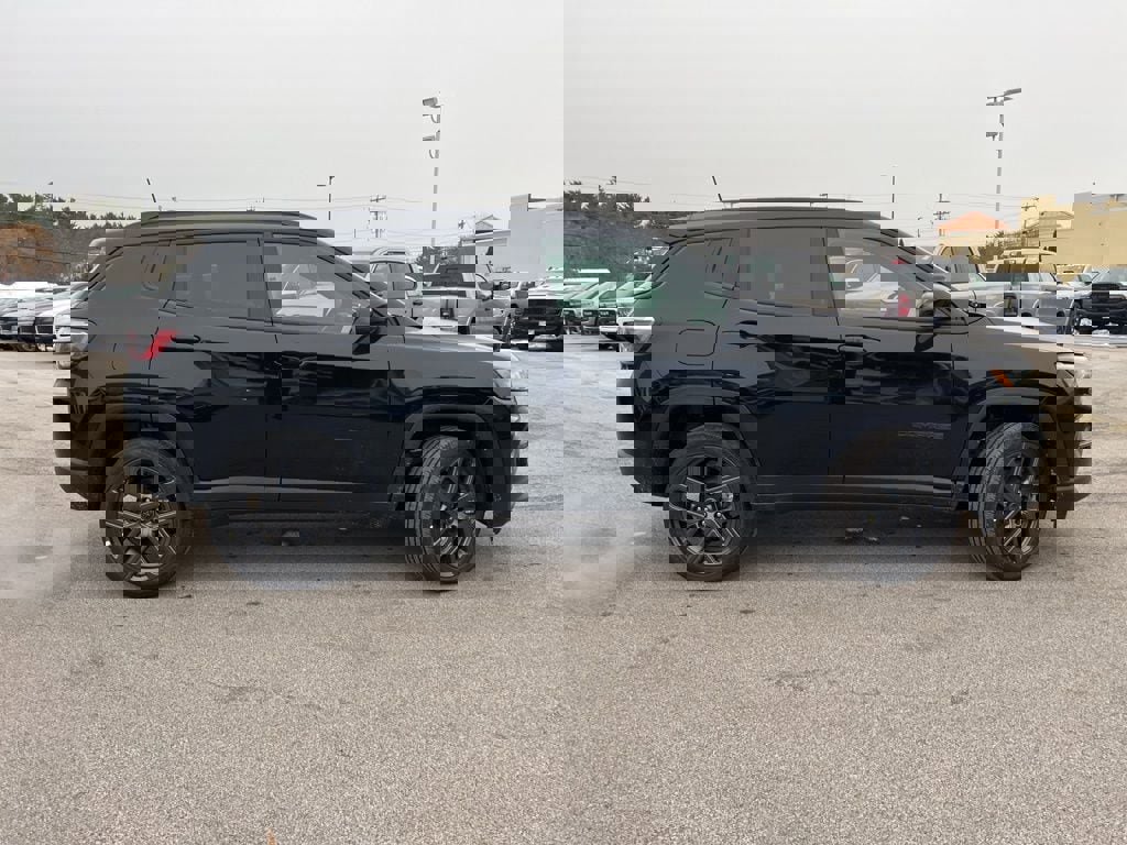 New 2026 Jeep Compass Limited image 8