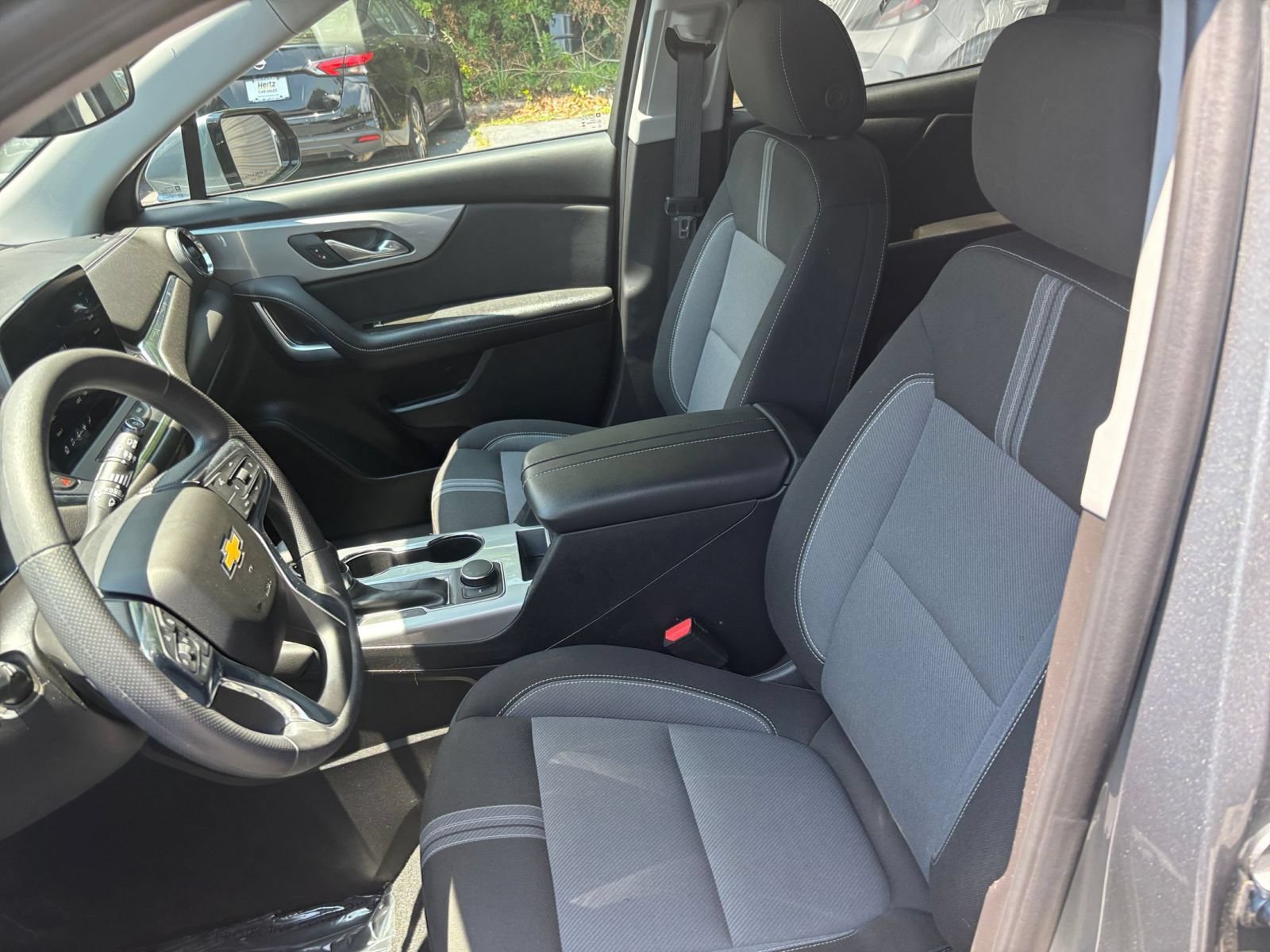 Used 2025 Chevrolet Blazer LT FWD image 33