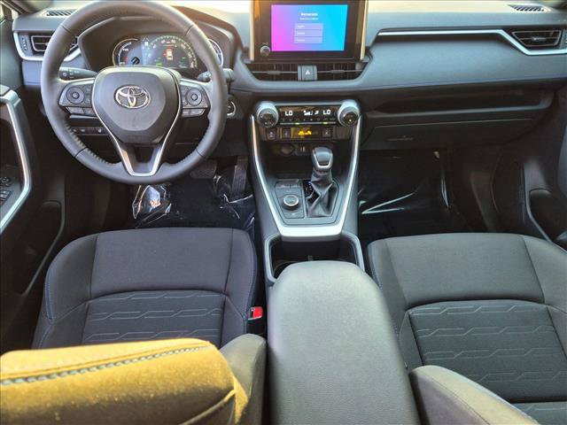 Certified 2025 Toyota RAV4 SE w/ Convenience Package AWD/4WD image 18