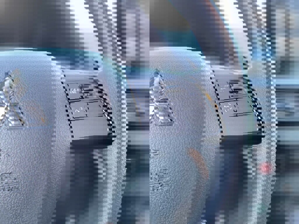 Used 2024 Mitsubishi Eclipse Cross Black Edition image 25