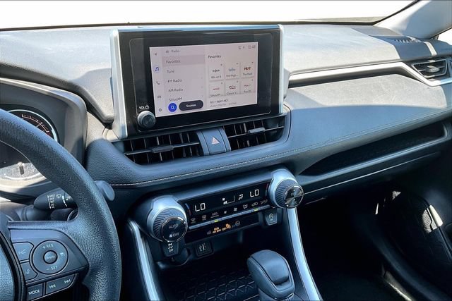 Used 2025 Toyota RAV4 XLE FWD image 14