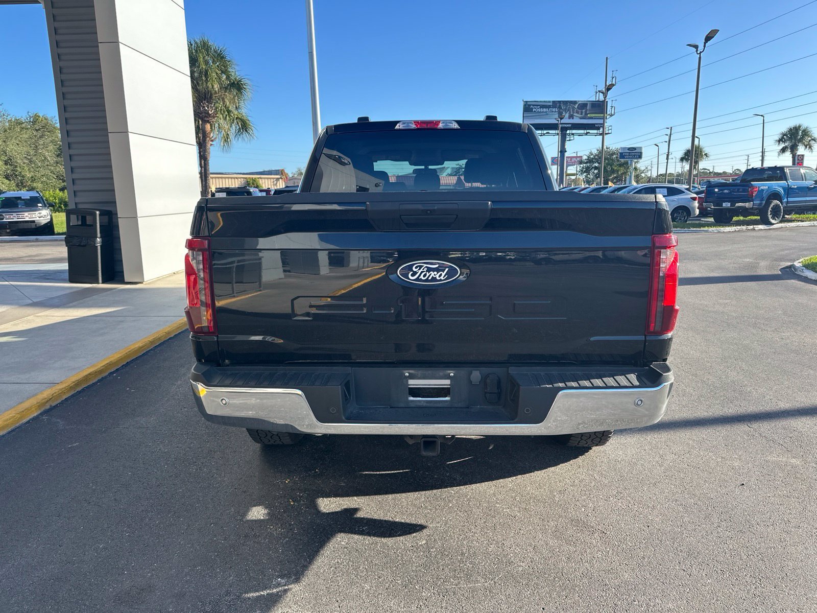 Used 2025 Ford F150 XLT w/ Equipment Group 301A Standard AWD/4WD image 5
