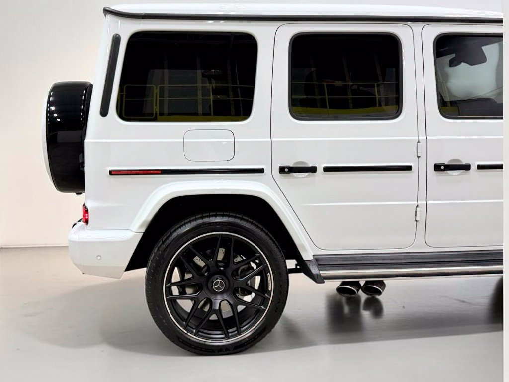 Used 2022 Mercedes-Benz G 63 AMG 4MATIC w/ AMG Performance Package image 14
