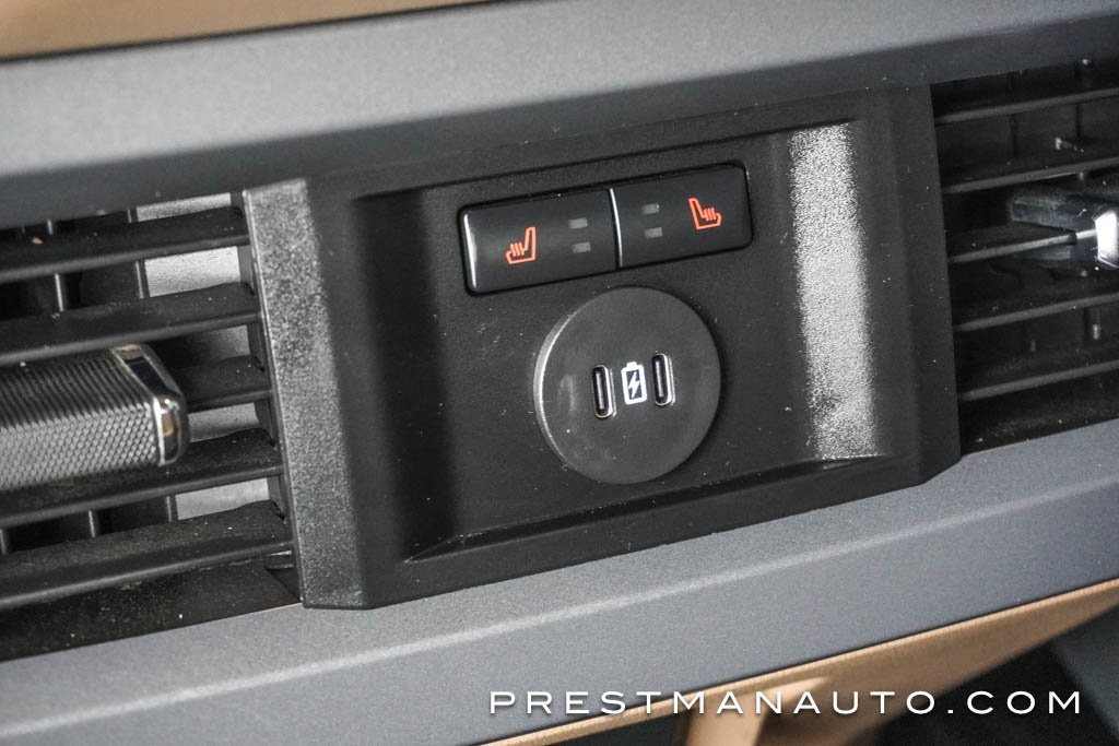 Used 2025 Ford F250 Lariat w/ Chrome Package image 47