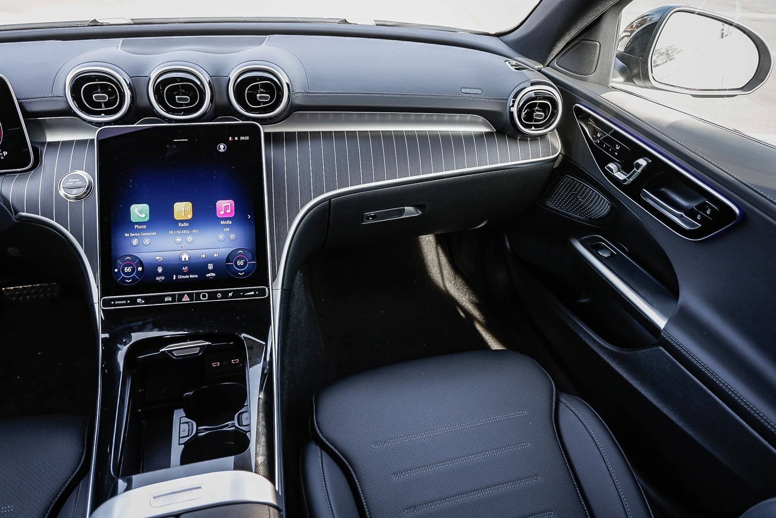 New 2026 Mercedes-Benz C 300 Sedan image 16