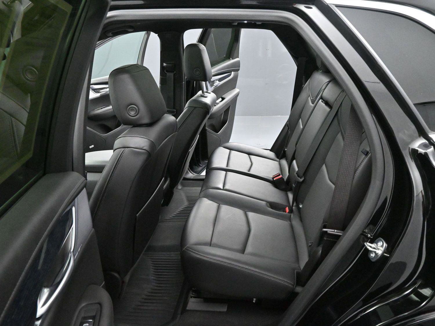 Certified 2025 Cadillac XT5 Premium Luxury image 32