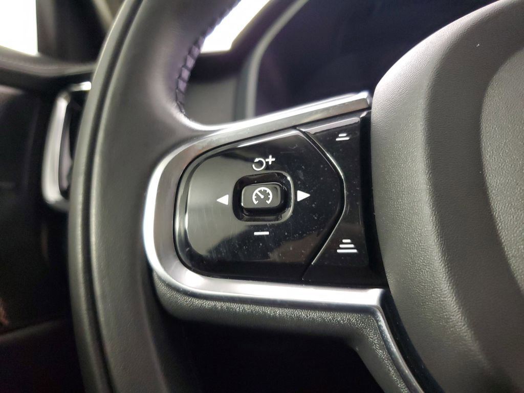 Used 2022 Volvo S90 B6 Inscription w/ Advanced Package image 27