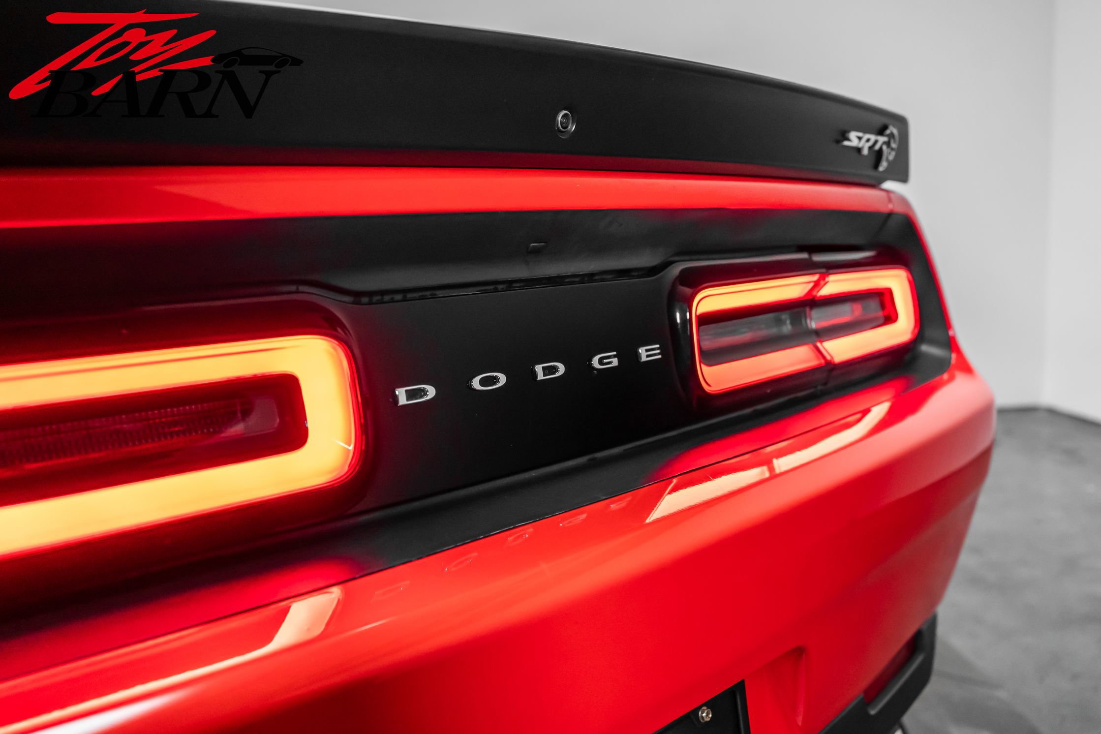 Used 2017 Dodge Challenger SRT Hellcat image 12