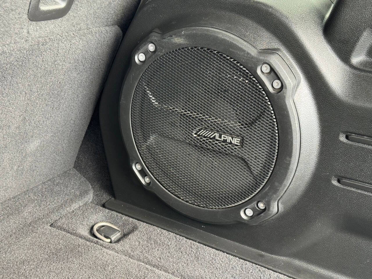 Used 2021 Jeep Wrangler Unlimited Sahara w/ Uconnect 4C Nav & Sound Group AWD/4WD image 8